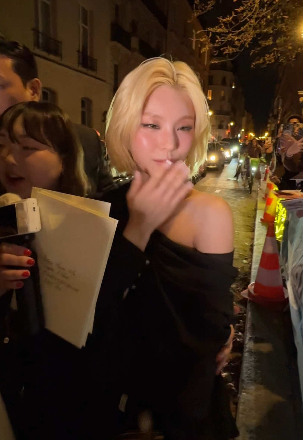 #yeji #hwangyeji #TikTokFashion #rogervivier #pfw #parisfashionweek #kpop 
