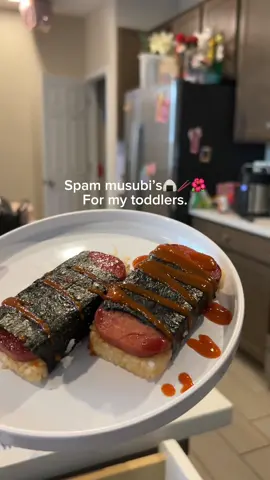 These will foreverrrrrrr be our fav- #spammusubi #toddlerbites #pickytoddler #toddlermeals 