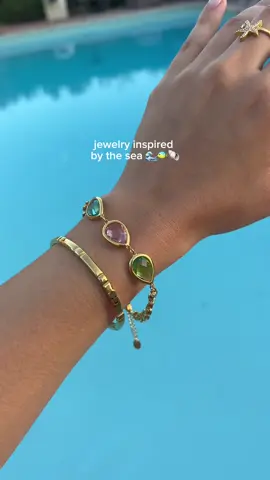 gorgeous sea glass jewelry and tarnish-free stainless steel ring and bracelet from  @oumaikajewelry 🌊✨💫 #seaglassjewelry #goldjewelry #oceanjewelry #beachyjewelry #tarnishfreejewelry 