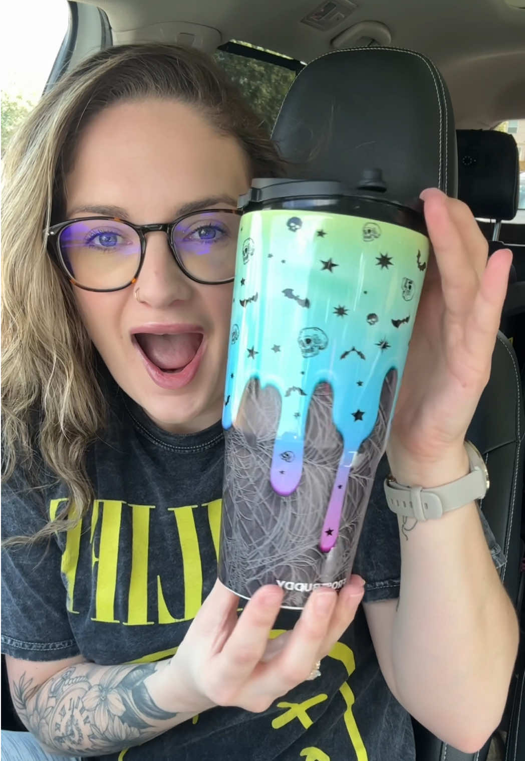 This limited spooky ice cream version is so cute!! These are super limited so once they sell out they aren’t coming back!! I don’t goa day without using these to keep my drinks cold #frostbuddy #halloween #icedcoffeehack #iscreamforicecream #spookyseason 