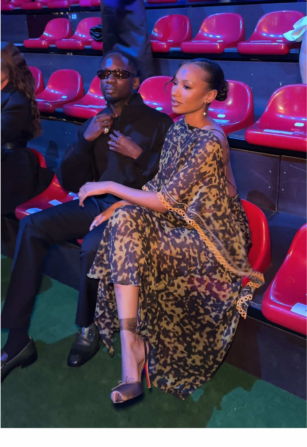 #mreazi #temiotedola #tiktokmusic #TikTokFashion #louboutin 