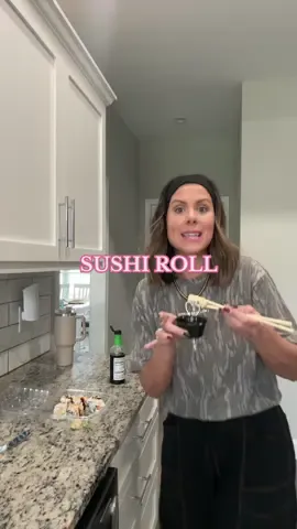 HAVE YALL KNOWN THIS THE ENTIRE TIME?! #bekahrtaliff #sushiroll #DinnerIdeas 