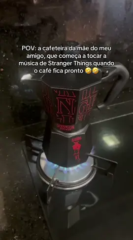 Achei genial 🤣🤩🤩🤩🤩🤩 #fouryou #fy #strangerthings #novembro #cafeteira 