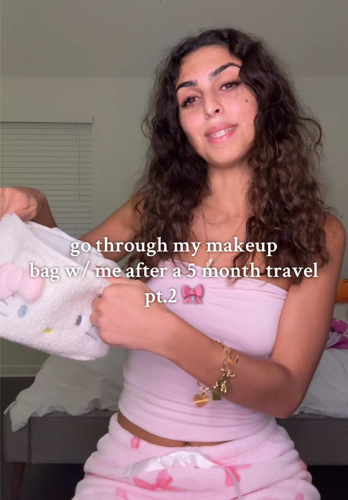 pt 2 😘 #whatsinmybag #whatisinmymakeupbag #makeuptutorial #makeupartist #bestmakeup 