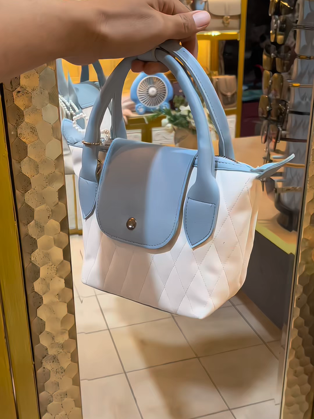 Sellernya gak rugi apa ya, masa tas cantik dan elegan gini harganya bisa murah banget #tasselempangwanita #taswanitaelegan #handbagwanita #shoulderbagwanita