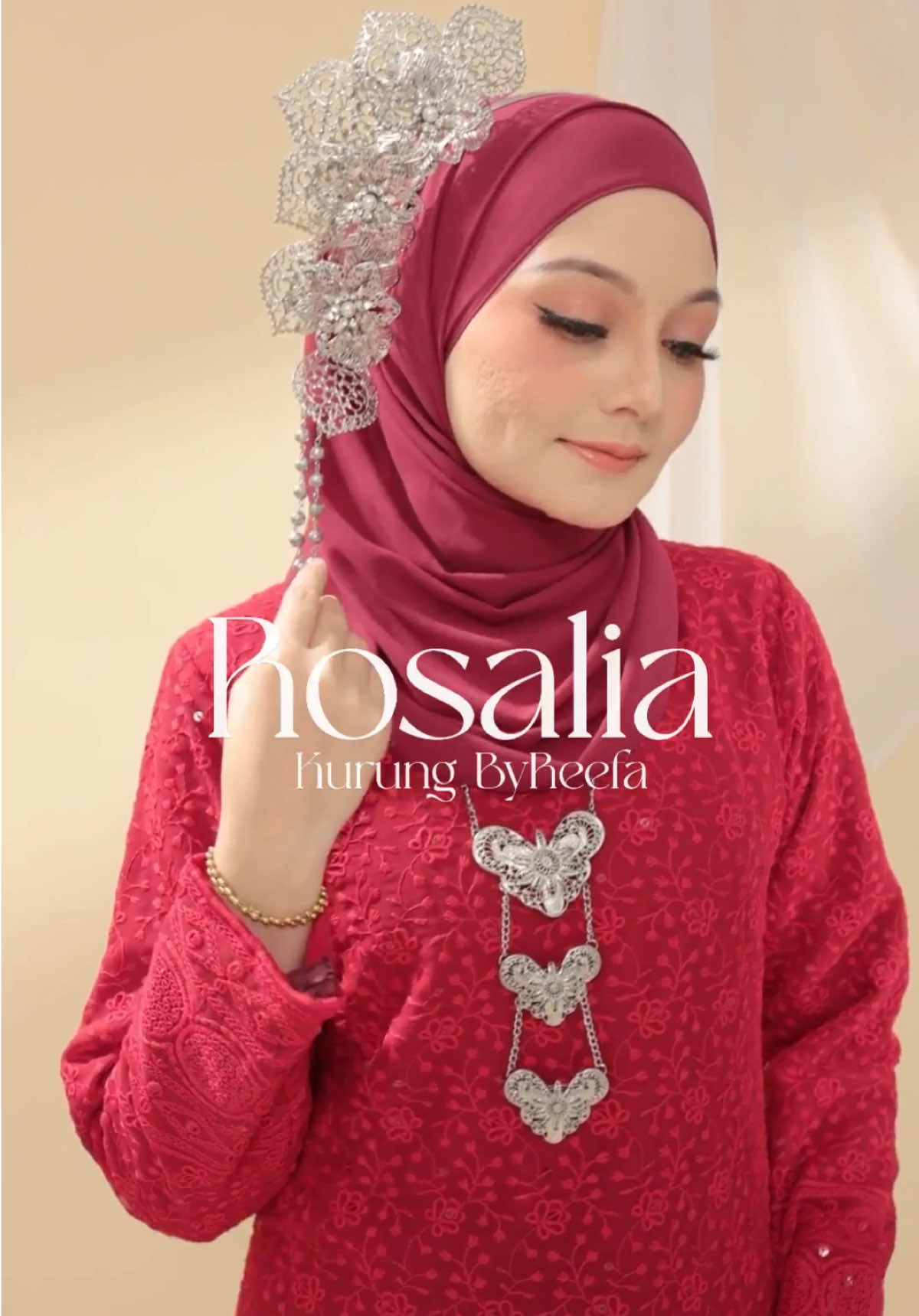 SIS BAJU ROSALIA DAH LAUNCH😍cepat join live sekarang untuk dapatkan baju cantik ni🥰atau boleh je terus grab kat beg kuning dibawah😘✨ #byreefa #AnggunBergaya #fypmalaysia #bajukurungcantik #bajuviral 