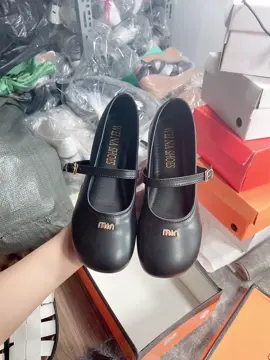 Giày xinh dẻo #xuhuongtiktok #giayxinh #trending #giaybet 