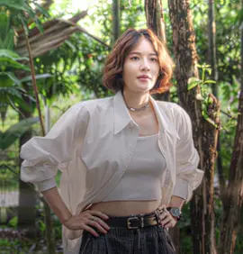 cc in my bio // the fact that they didn’t use stunts for the bike scene just makes her even hotter 🧎🏻‍♀️ | #queendomtheseries #linnmashannoad #wlw #glseries #fyp 