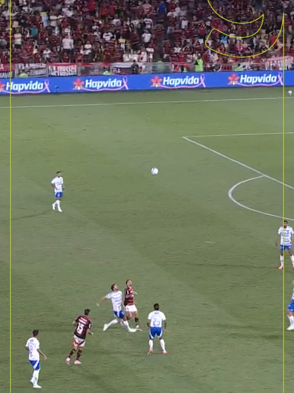 Blitz do Flamengo na área do Cruzeiro, primeiro Plata tem a chance, depois, Bruno Henrique. Por ora, nada de gols em Flamengo x Cruzeiro. #futebol #flamengo #cruzeiro #brasileirao #tiktokesportes