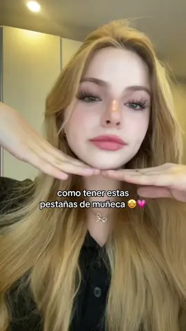 ✨ “Porque unas pestañas bonitas hablan por sí solas 💕👁️” #beautyfactoryemporium #pestañaslargas #serumparapestañas 