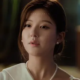 Nyesek bngt pasti jadi Xu Yan denger kata-kata begitu dari cowo yg dia kira bisa ngasi cinta sepenuhnya ke dia setelah ga bernasib baik di cinta org tuanya💔😭. Berarti dari awal cowonya cuma pura-pura baik doang.  #lovesambition #zhaolusi #williamchan 