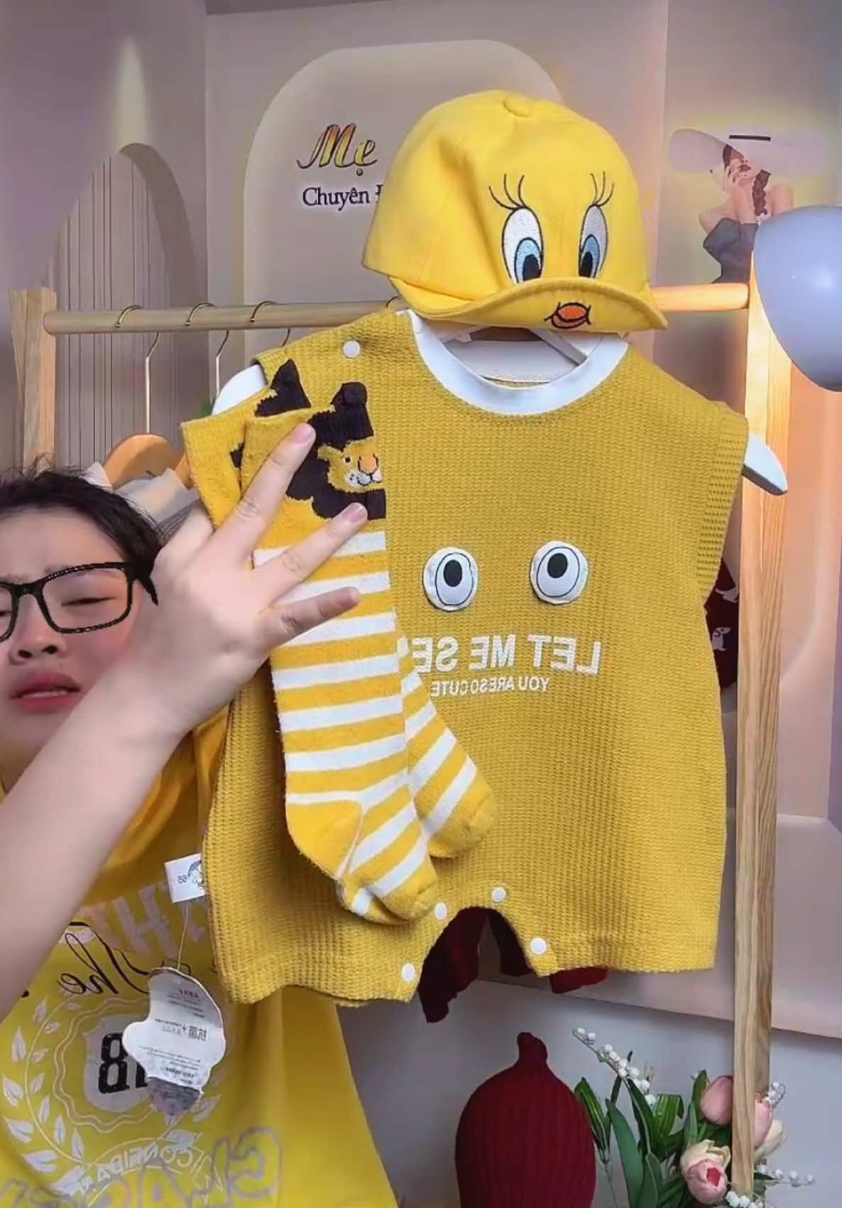 Mẫu mùa thu siêu cưng cho bé lại về hàng đây các mom ơi #livehighlights #tiktoklive #mevabe #reviewchobe #xuhuong 