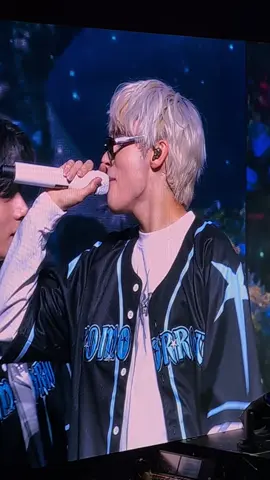 when he started this in san jose he was a bit shy and now look at him go 😭 #hueningkai #ggum #txt #txtconcert 