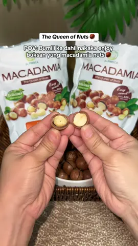 Nuts with a twist! Nag eenjoy talaga ako kainin ‘to dahil sa pag bukas ng nuts😫 Healthy food pa✨ #macademianuts #roastedmacadamianuts #macadamia #healthyfood #roastednuts 