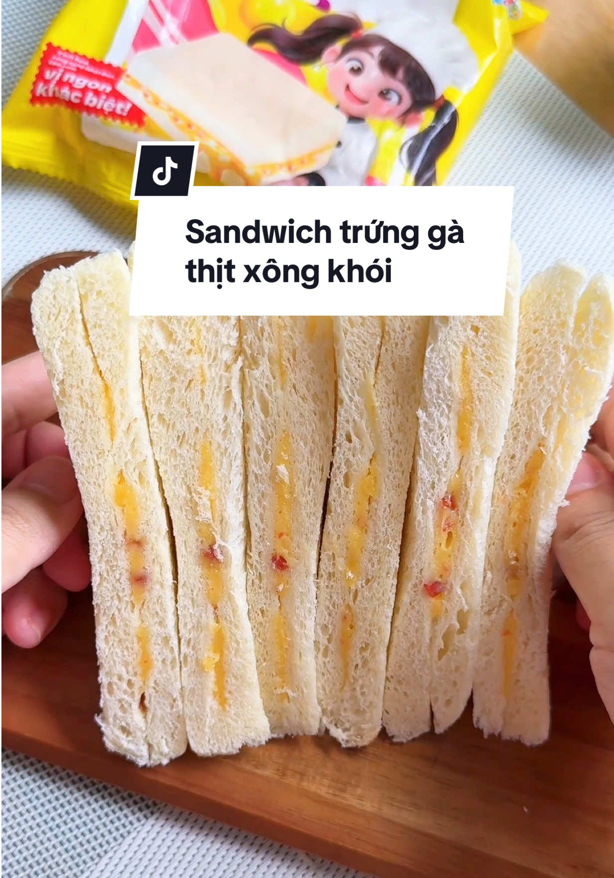 Bánh sandwich trứng gà mix thịt xông khói..bữa sáng nhanh gọn.!#monngonmoingay #sandwichtrunggathitxongkhoi #mycandy #buasangnhanhgon #ansangtienloi 
