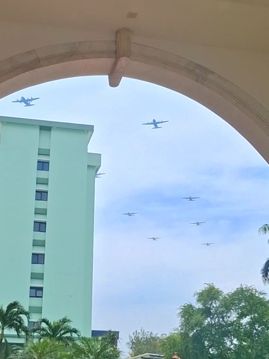 Serasa mau per4ng menjelang HUT TNI ke 80 #alutsista #monas #huttni #TNI #sukhoi 