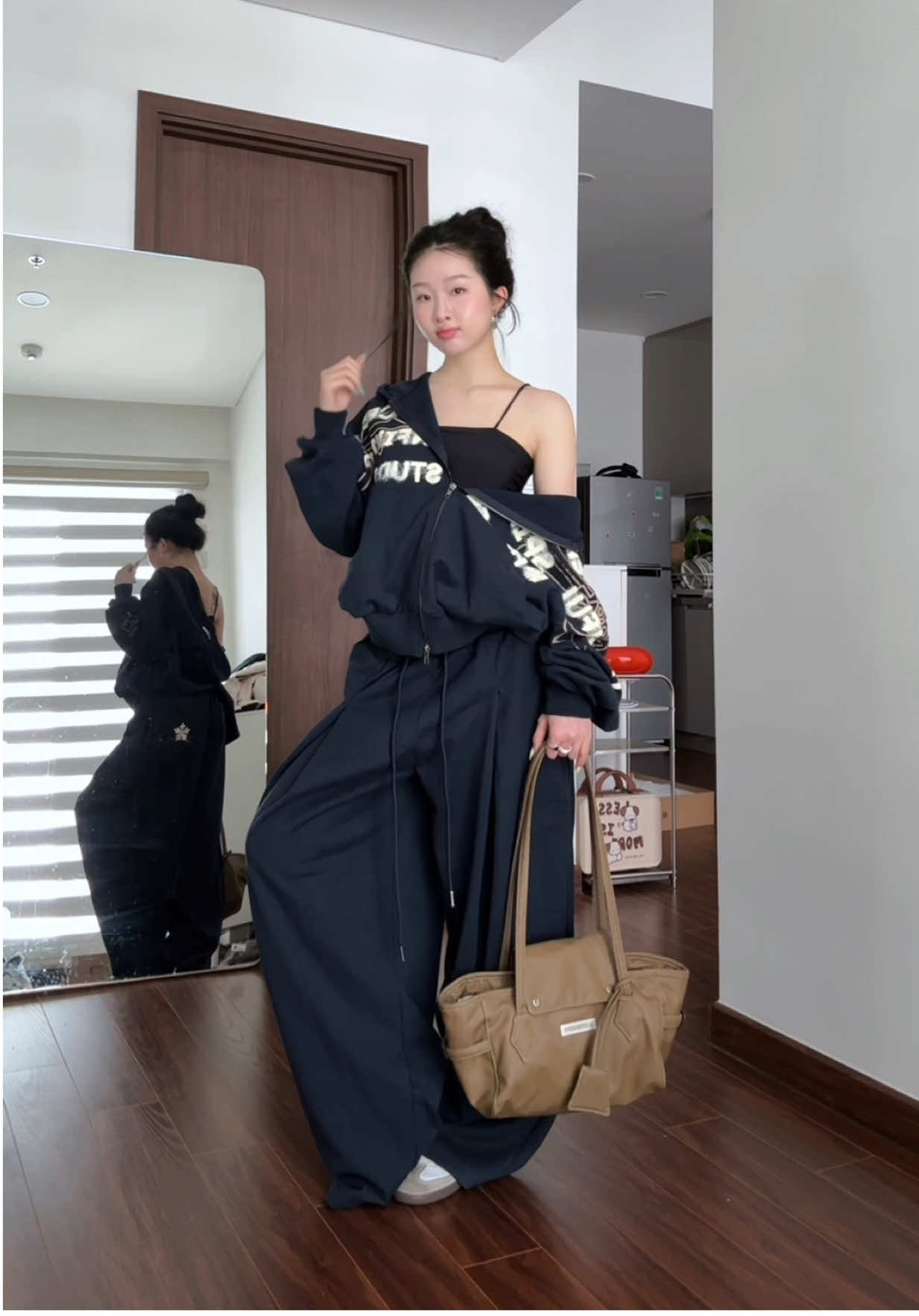 sao toàn đồ đẹp không dạ @HADES STUDIO?  #OOTD #outfitideas #winteroutfit #phoidoxinh #quinneeeee 