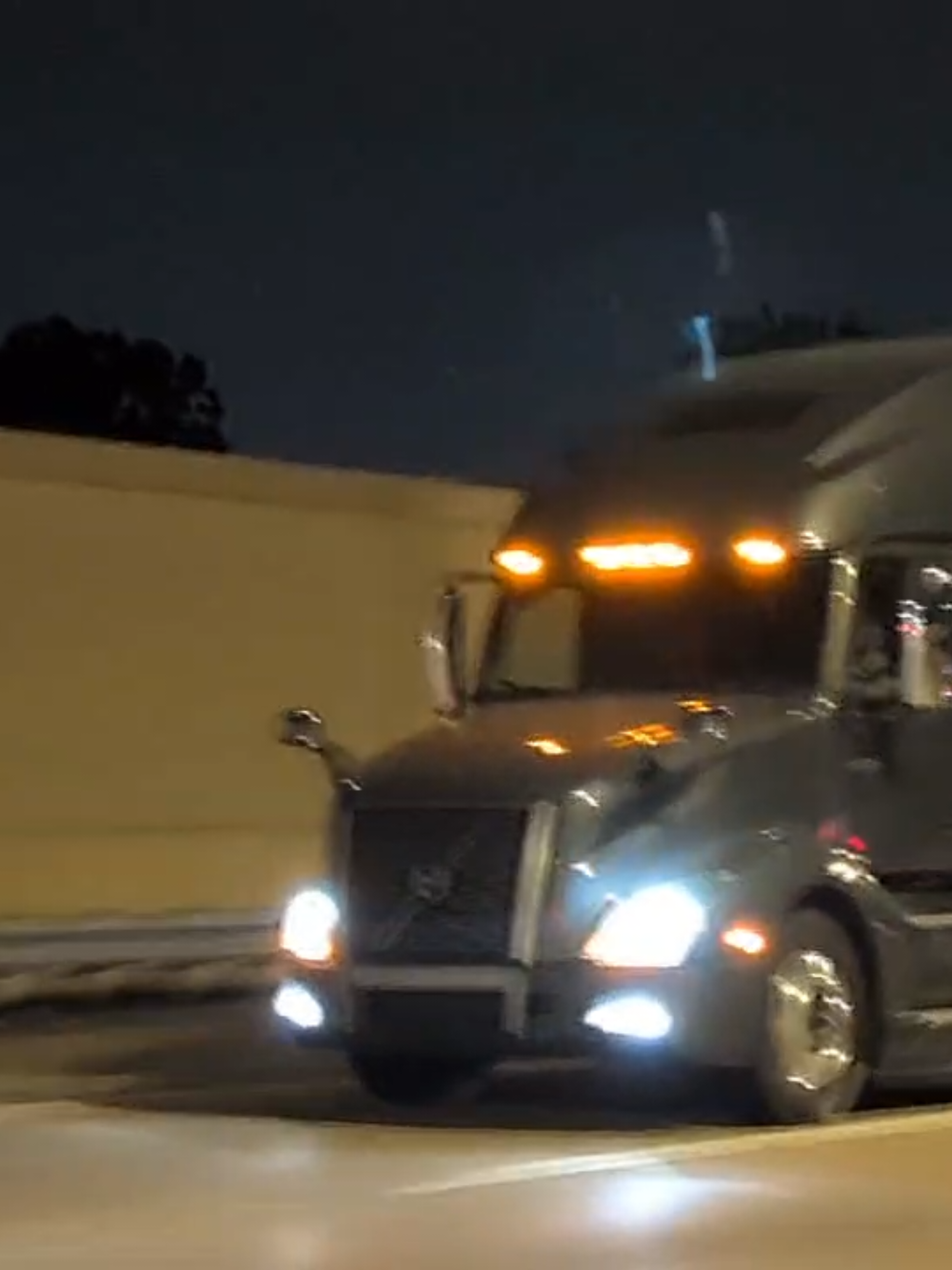 #volvotruck #vnl #860 #usa #foryoupage