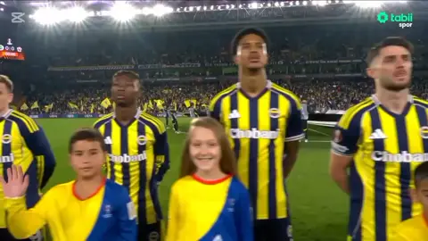 okula giderken atıyorum tutsun❤️ #CapCut #beniöneçıkart #tiktokvirall #tiktokindia #fyppppppppppppppppppppppp @Fenerbahçe SK @Galatasaray @TikTok 