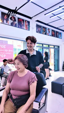 င်္အကျီနဲ့ဆင်တူနဲ့ဆိုပေးလိုက်တဲ့AMK#haircolor #hairdesign #view #pyinoolwin #မြင်ပါများပီးချစ်ကျွမ်းဝင်အောင်လို့🤒🖤  