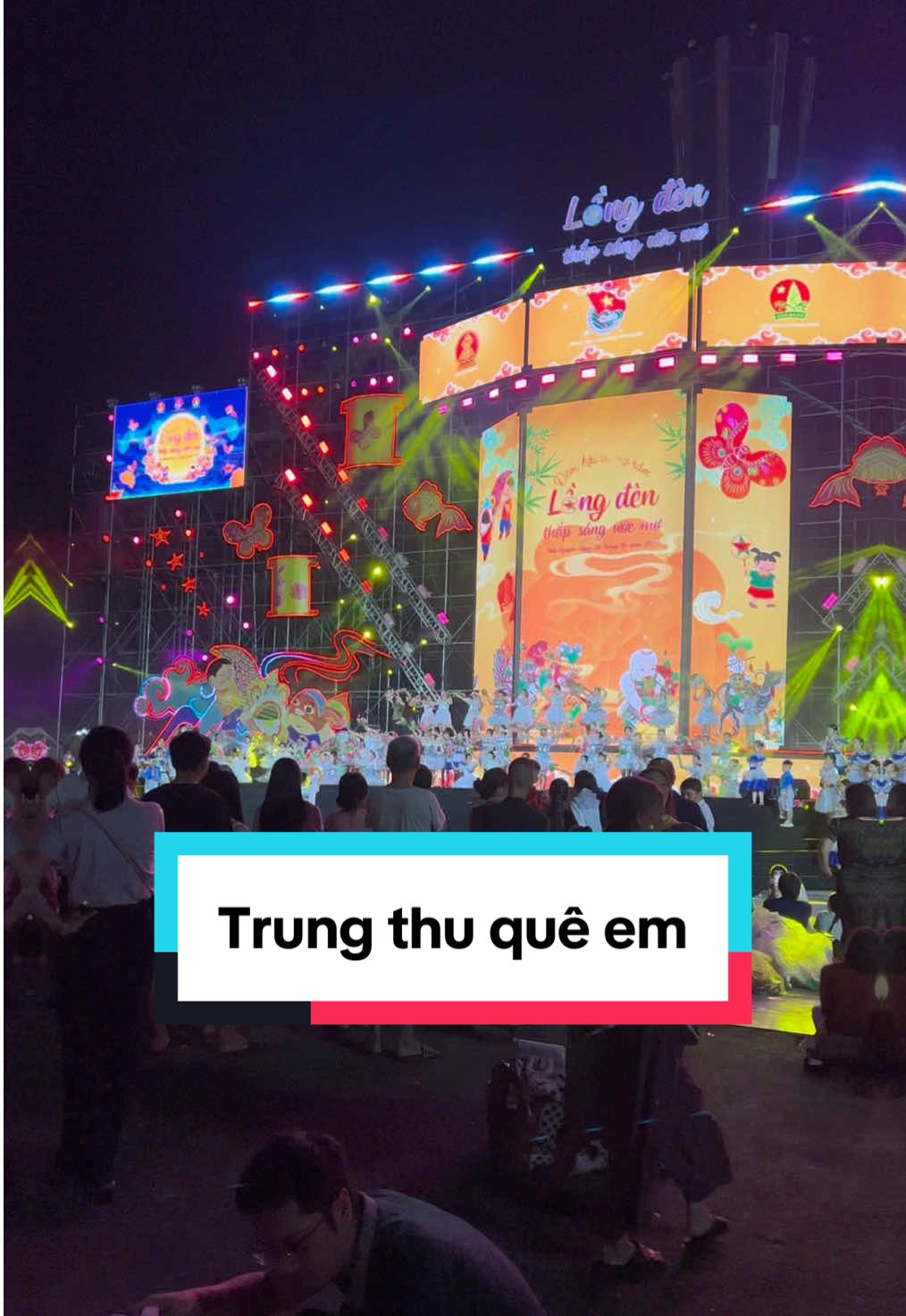 Tối nay tại Quảng trường Võ Nguyên Giáp nhé mn 🥰 #trungthu #thainguyen #dailyvlog #mexuntho #xuhuong 