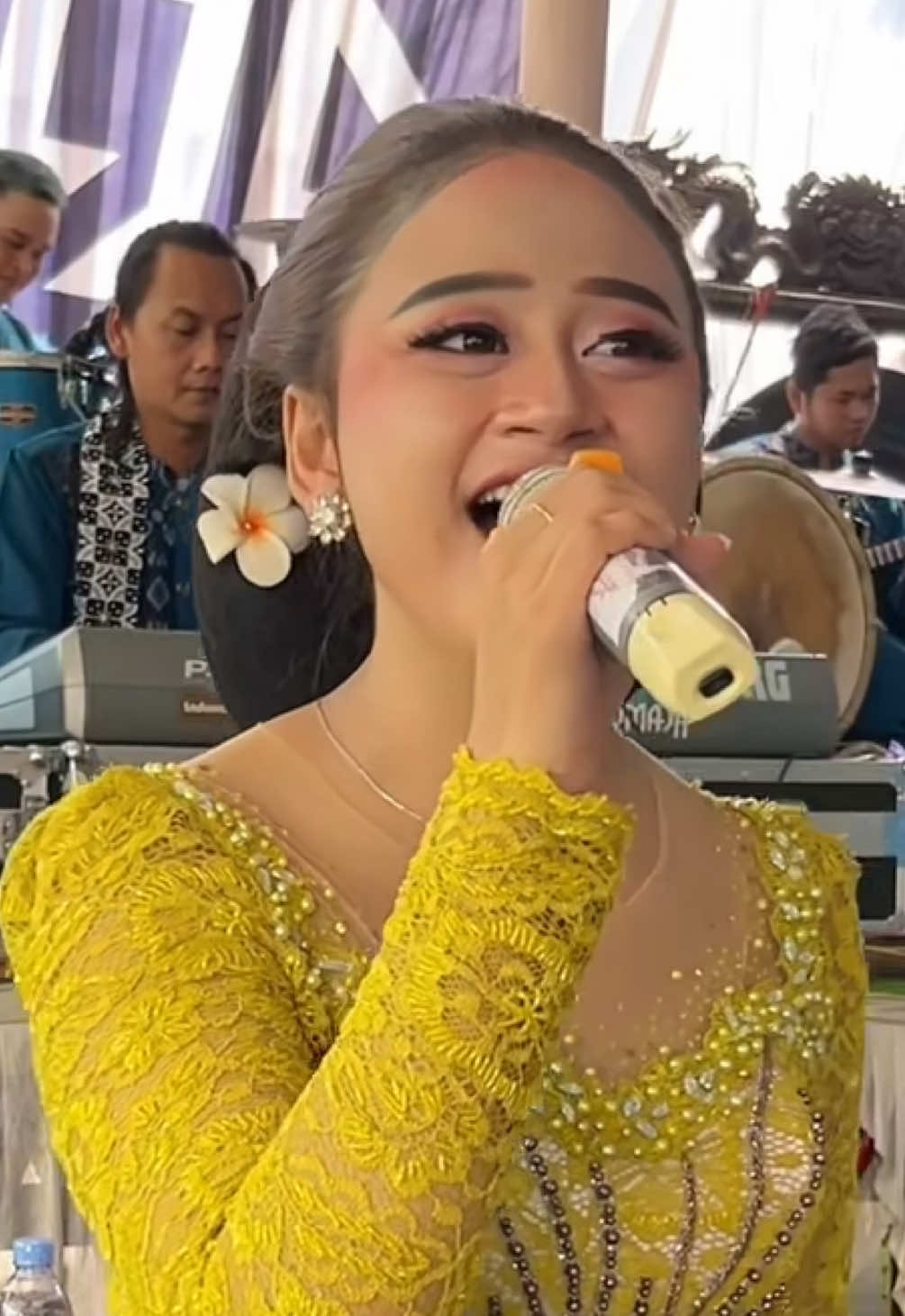 Bukit berbunga keri keri anjay | Evitamala  #admajamusic #campursari #beranda #kerikeri #sragen24jam @ALDRIAN PRASETYO @Doraemon_Admaja @mas'geotreex @PAK EKO ADMAJA @Bogang (ADMAJA MUSIC) @Ardian bass2012 @AdjieWinsa @ardilead86 @Evita Wharma @Agus winar 