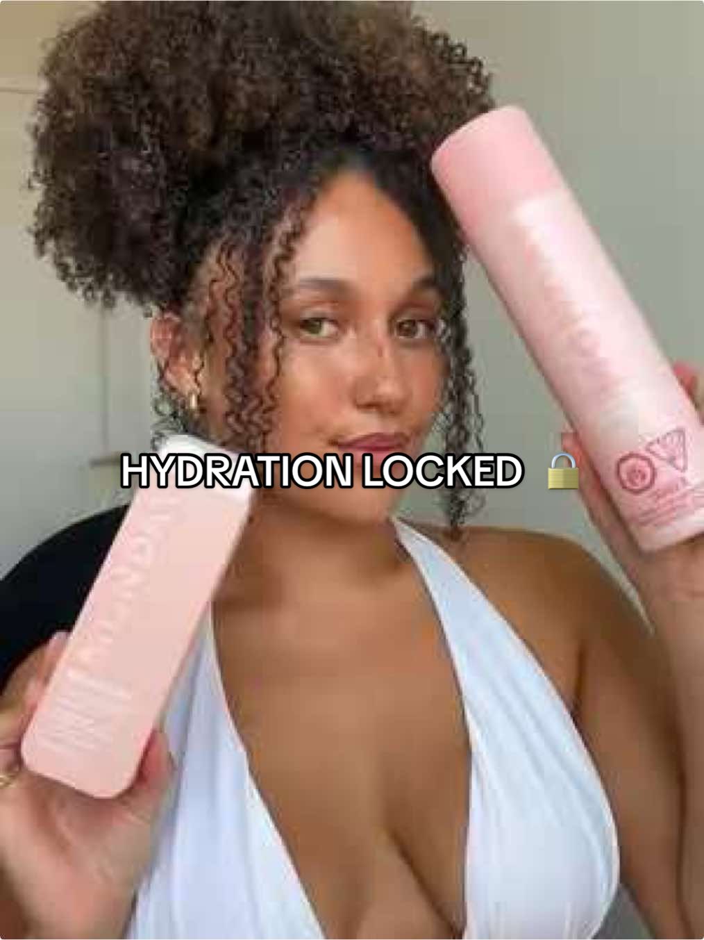 Hydration locked, style secured 💕 @simmy.carr swears by our MOISTURE Leave-In + SLEEK HOLD Hairspray for hydrated styles that stay ✨ #mondayhaircare