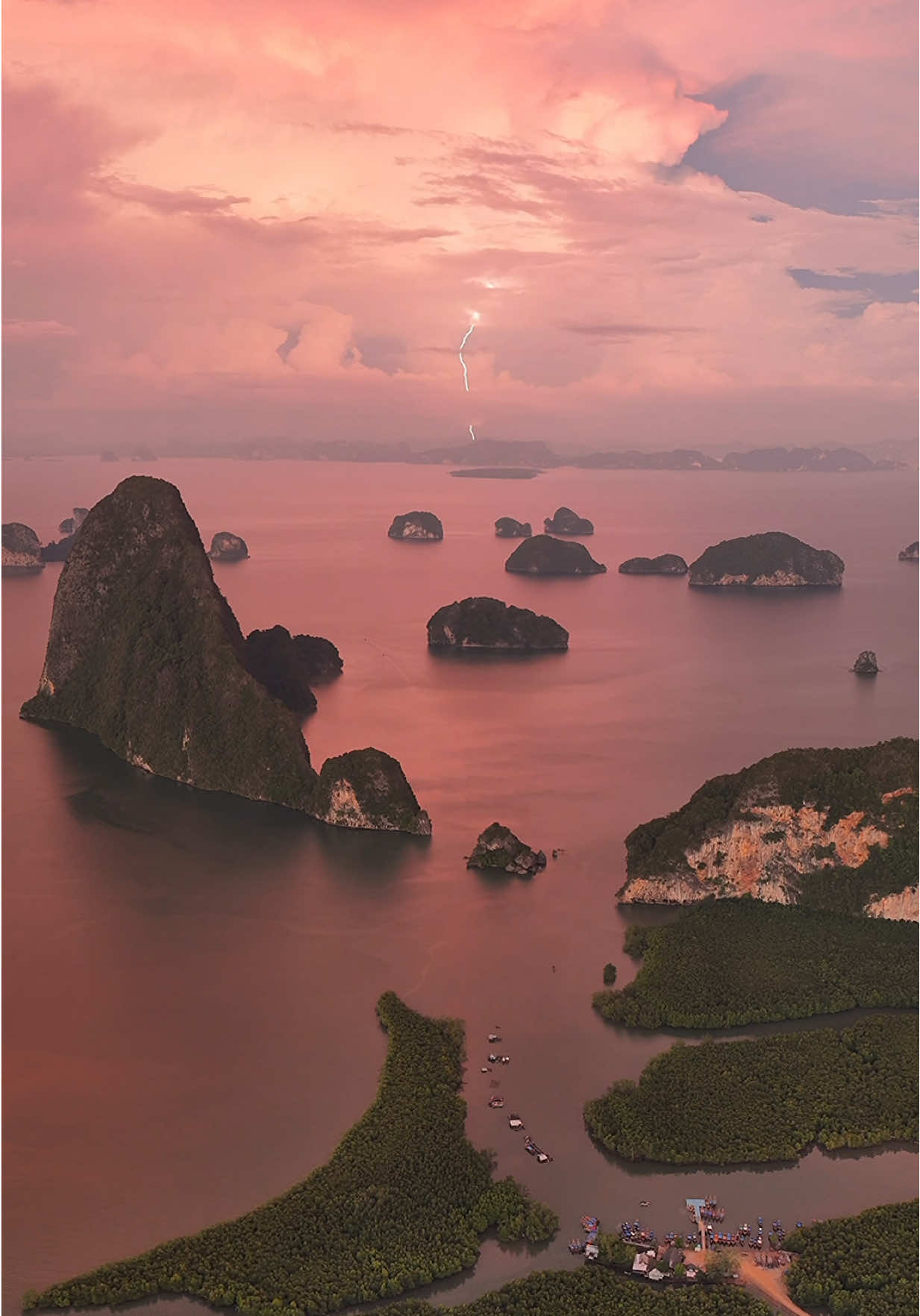 Sunset, rainbow, and thunder—the universe in one frame 🌅🌈⚡️ 📍Sametnangshe - Phang Nga Bay , Thailand 🇹🇭  . . #thailandtravel #sunset #thunder #nature #travel 