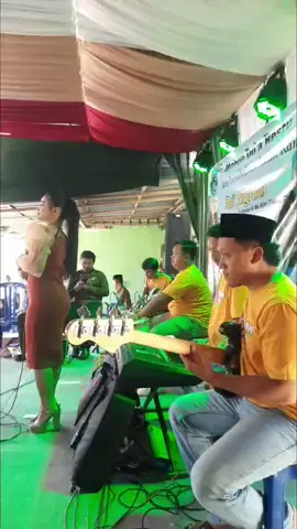 Untuk pembelian kulit dut cek di kranjang kuning gaes😎