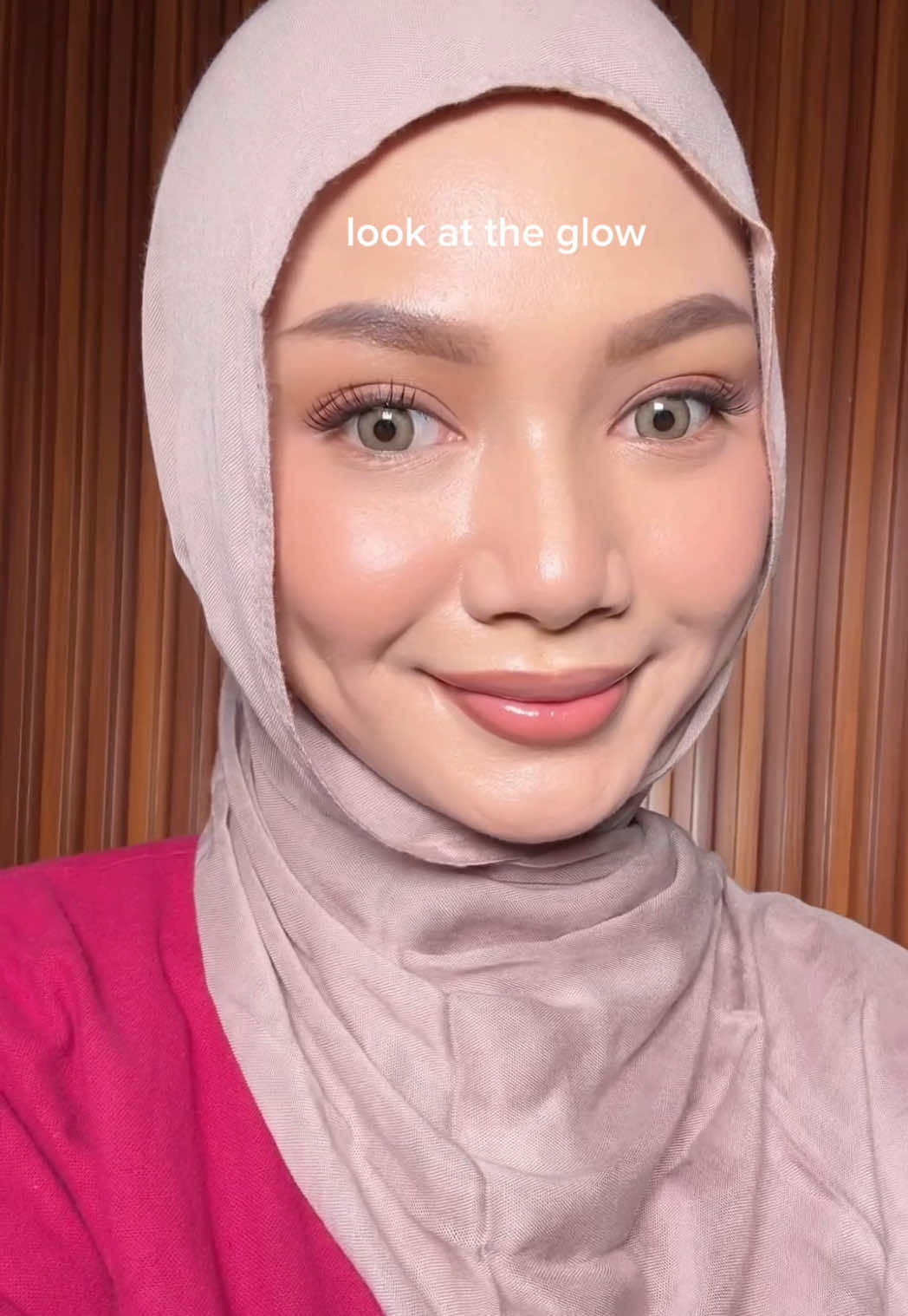 biar kayak mahalini pakai pink cushion ini , ternyata okeee juga! suka sama ke glowingan ini #pinkcushion #cushionviral 