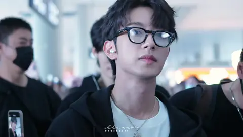 peien di panggil mama, sementara papa mesem mesem aja di belakang🤭🥰😂#abodesire #lipeien #jiangli #jiangheng 
