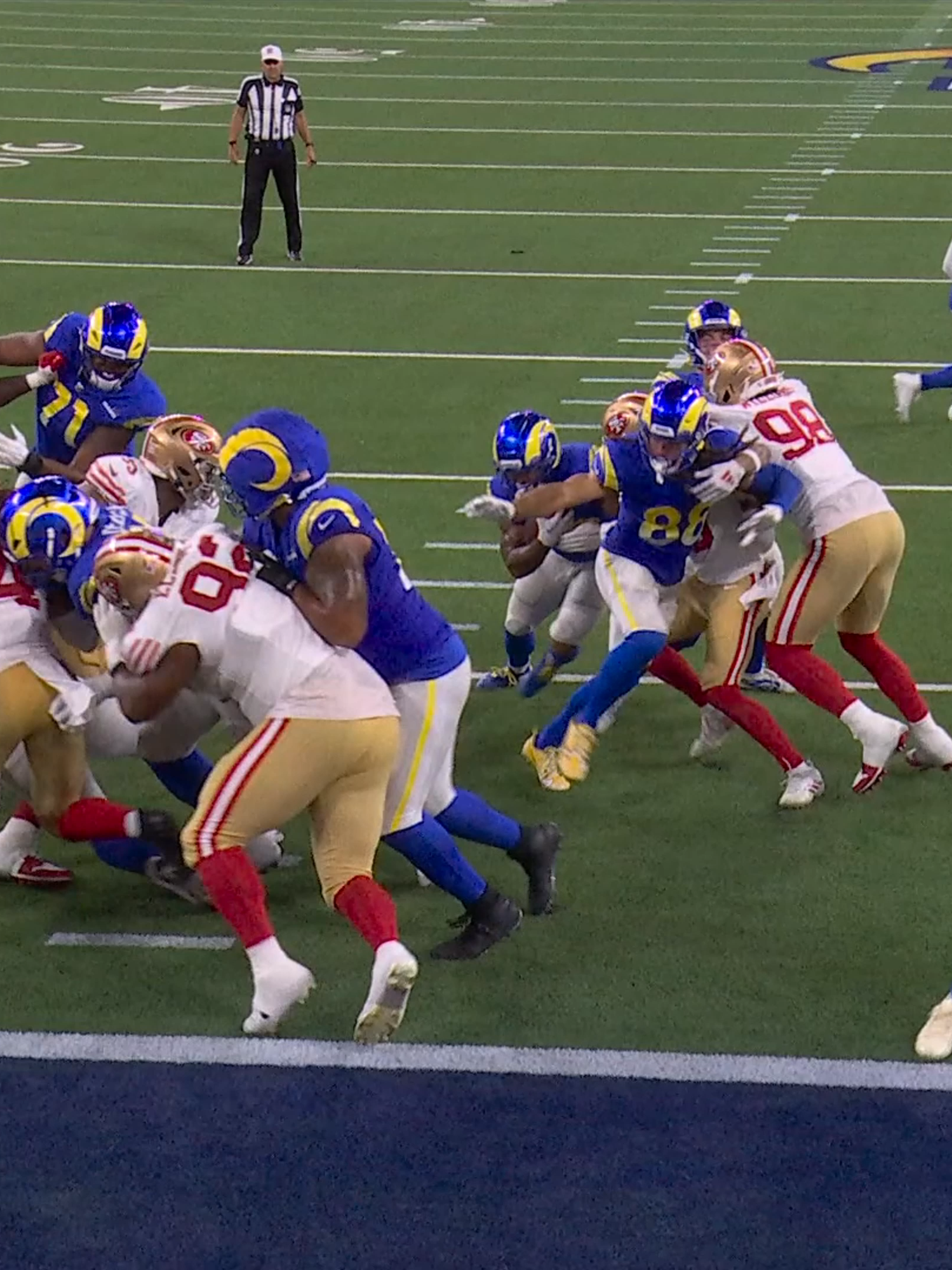 Kyren can't hold on... #edit #fyp #viral #larams #nfl