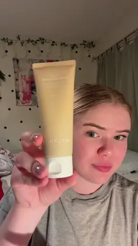 A mask that ACTUALLY purifies your pores👌🏼 yes pleaseeee #koreanskincare #koreanskincareproducts #skincare #SelfCare 