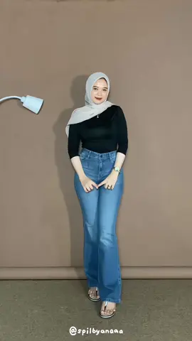 Cutbray jeans dari @JINISO JEANS 🤩 #highwaistjeans #jinisoemangkeren #jinisojeans 
