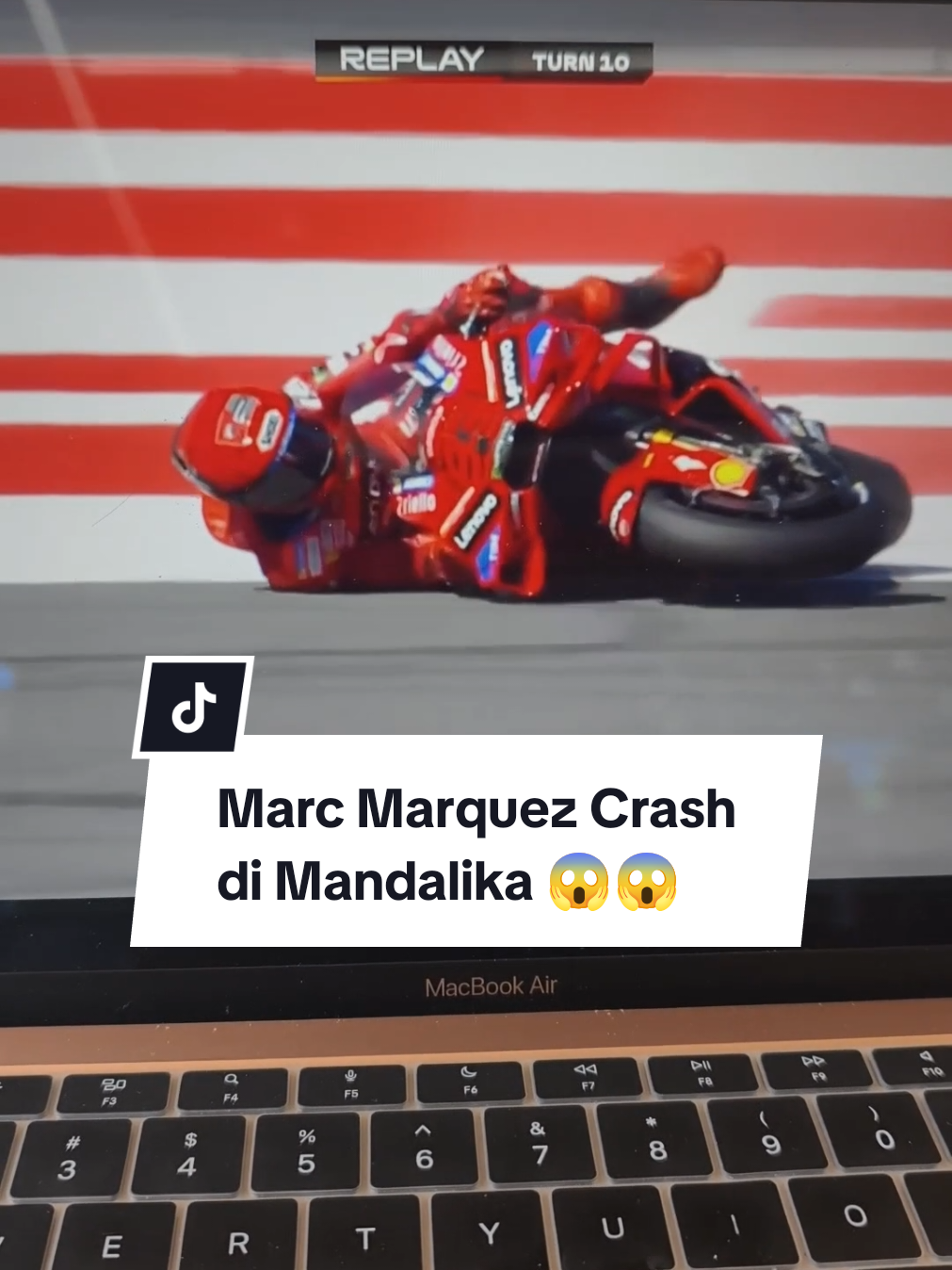 Saat Marc Marquez crash di Mandalika #mandalika #sirkuitmandalika #motogp2025 #MotoGPMandalika 