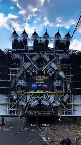 Evonix Audio ready 15 sub Karnaval Tejowangi 🤩🔥 @Evonix Official  . #CapCut #karnavalsoundsystem #soundsystemmalang #karnavaltejowangi #evonixaudio 