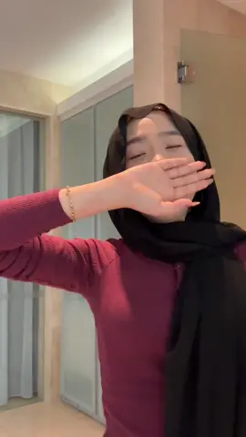 Patah leher weyy 🤣 #trending #makeup #transition #beauty #makeuptransition  