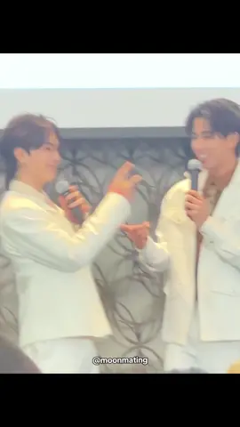 demi lovesign sakit pun tak terasa😅 #perthsanta#perthppe#santapp