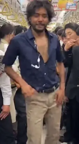Indian man dancing in Japanese train #indian #japan #savejapan #dancing 