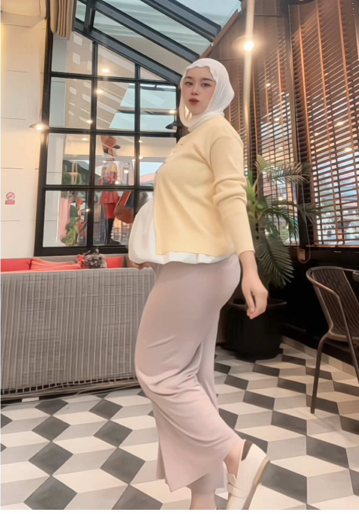 Fitcheck hihi #pregnant #ootdhijab #outfitideas #outfittiktok 