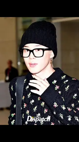 지민이 돌아왔다  #Jimin #JIMINxDIOR #지민 #ParkJiMin
