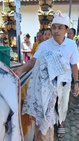 mebayuh oton lan melik prahu pegat