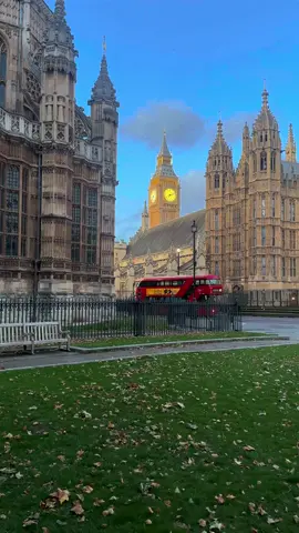 Autumn 🍂 in London 🧡 . . #london #foryou #autumn 