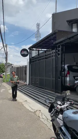 dan katanya uang 100 itu masih belum ada yang ambil 😂 . . #adsgarage #ninjarr #ninjarr150 #ninjarr150rr     
