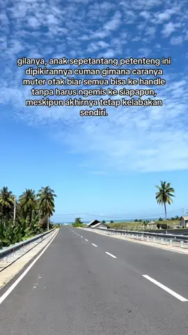 Disisi lain tidak mau merepotkan orang disekitarku, tapi aku capek -_-
