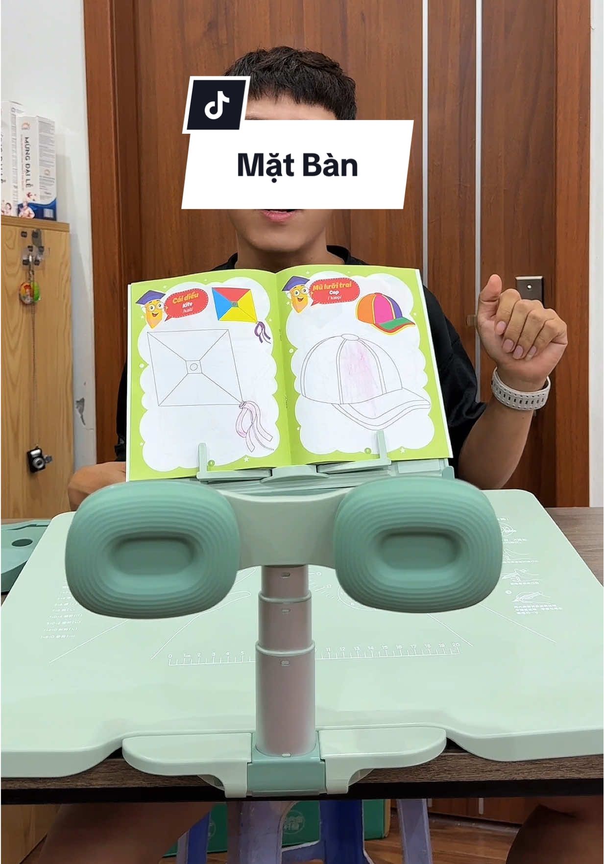 Mặt bàn chỉnh tư thế ngồi chống gù cho các con #haohomhinh 