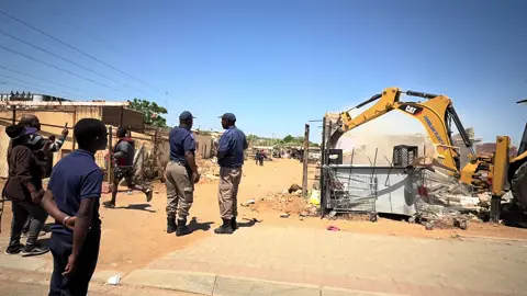We are removing illegally built structures at the Mabopane Station. Many of these structures have been built since the early 90s. Some of these structures have been known as hubs for selling drugs. @CityTshwane