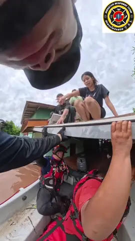 เป็นกำลังใจให้พี่น้องชาวอุตรดิตถ์ผ่านพ้นวิกฤตินี้ไปด้วยกันครับ#ทีมตอบโต้ภัยพิบัติทุ่งเสลี่ยม #น้ำท่วมอุตรดิตถ์ #ฟิดดดシ #อย่าปิดการมองเห็น #กู้ชีพกู้ภัย 