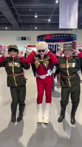 @ZACKT ザックト 🐉 @Roxanne Kho #gundam #gundamcosplay 
