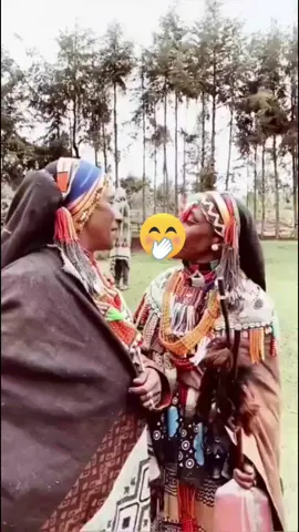 የእሬቻ ግብር  ወደ ሰዶማውያን ወይንስ...????                                    ኦ   አምላኬ ሆይ ወደ የት እየሄን እንደሆነ አላወቅንም እና መንገዲን አሳየን